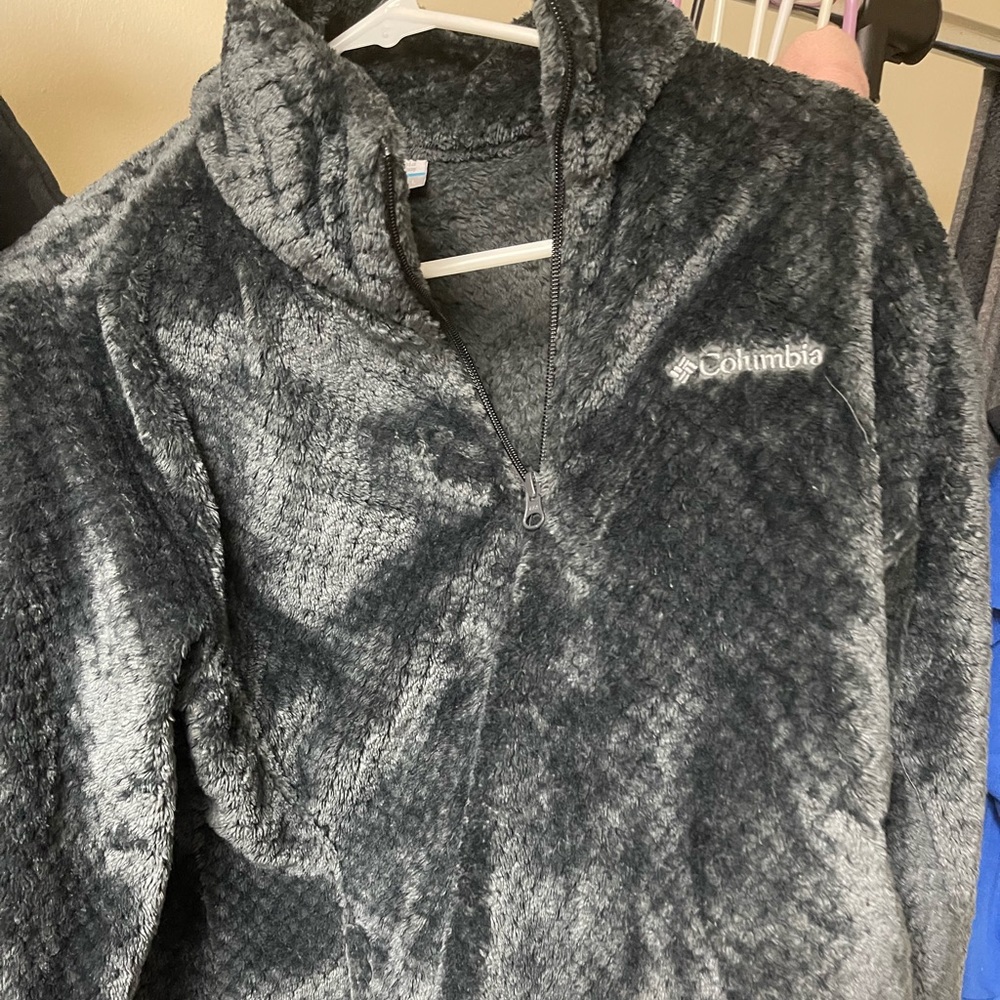Dark gray Columbia half zip jacket.